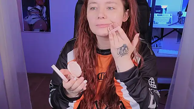 Snapshot of carolina_elf chatting on October 29, 2025, 7:21 am carolina elf online show from October 29, 2025, 7:21 am