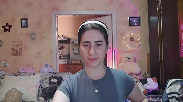 Snapshot of INELIKA chatting on September 10, 2025, 9:48 pm INELIKA online show from September 10, 2025, 9:48 pm