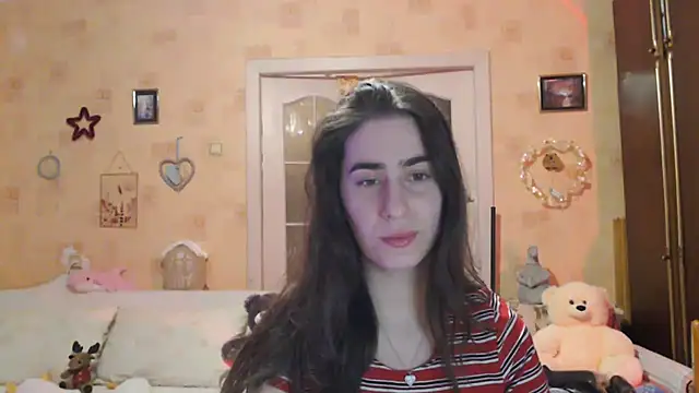 Snapshot of INELIKA chatting on November 9, 2025, 3:43 pm INELIKA online show from November 9, 2025, 3:43 pm