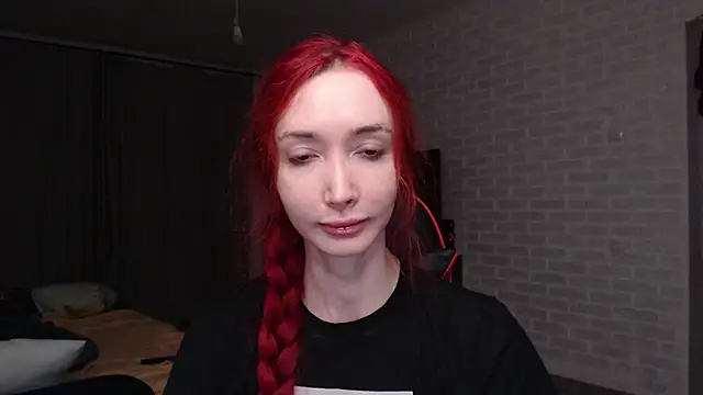 Snapshot of Roxy_Silver chatting on June 19, 2026, 8:56 pm Roxy Silver online show from June 19, 2026, 8:56 pm