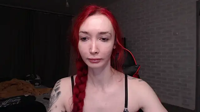 Snapshot of Roxy_Silver chatting on June 22, 2026, 9:01 pm Roxy Silver online show from June 22, 2026, 9:01 pm