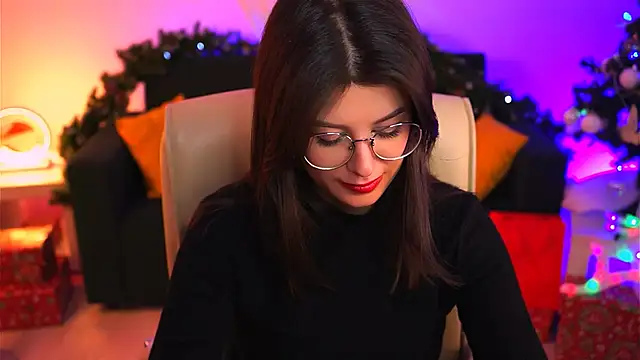 Snapshot of NicoleMun chatting on December 22, 2024, 11:22 am NicoleMun online show from December 22, 2024, 11:22 am