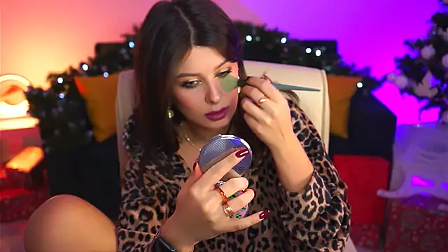 Snapshot of NicoleMun chatting on January 10, 2025, 5:02 pm NicoleMun online show from January 10, 2025, 5:02 pm