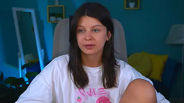 Snapshot of NicoleMun chatting on February 4, 2025, 12:22 pm NicoleMun online show from February 4, 2025, 12:22 pm