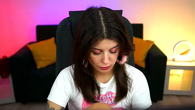 Snapshot of NicoleMun chatting on March 16, 2025, 9:27 am NicoleMun online show from March 16, 2025, 9:27 am