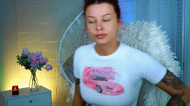 Snapshot of NicoleMun chatting on September 17, 2025, 12:29 pm NicoleMun online show from September 17, 2025, 12:29 pm