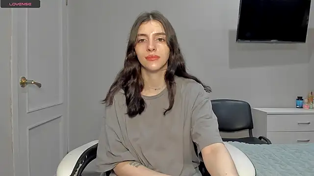 Snapshot of broosnica1 chatting on December 18, 2025, 7:47 am broosnica1 online show from December 18, 2025, 7:47 am