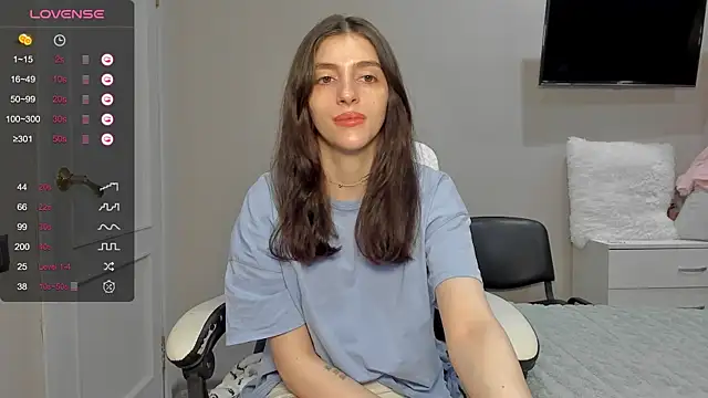 Snapshot of broosnica1 chatting on January 13, 2026, 8:30 am broosnica1 online show from January 13, 2026, 8:30 am