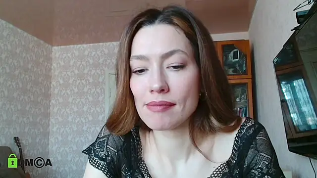 alicia spicy online show from February 18, 2025, 8:49 am