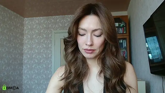 alicia spicy online show from October 2, 2025, 5:14 am