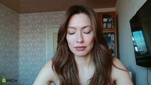 alicia spicy online show from October 9, 2025, 4:54 am