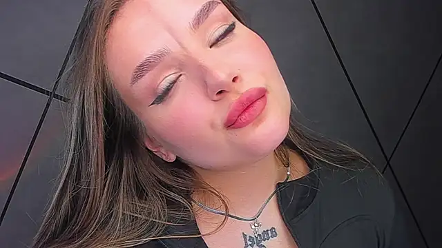 Snapshot of little_m0use chatting on October 15, 2025, 3:34 pm little m0use online show from October 15, 2025, 3:34 pm