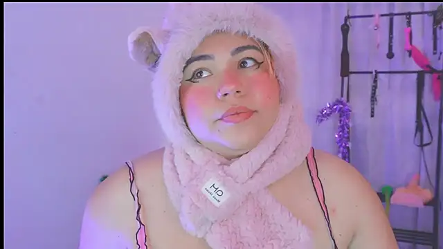 Samanta cutee online show from December 21, 2025, 7:21 pm