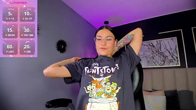 Snapshot of Lissy__Dream chatting on December 17, 2024, 10:54 pm Lissy Dream online show from December 17, 2024, 10:54 pm