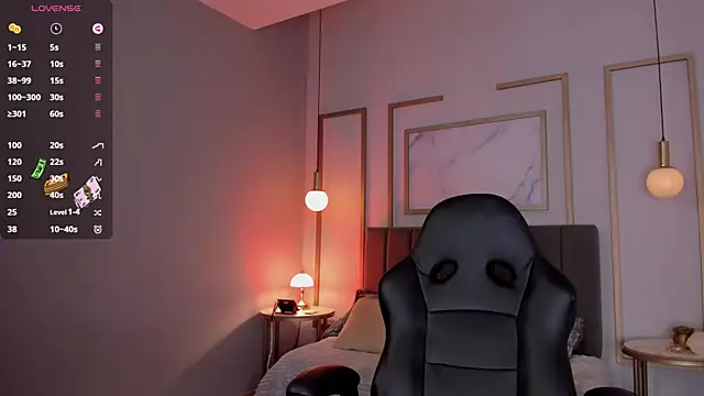 Snapshot of Lissy__Dream chatting on October 19, 2025, 2:23 am Lissy Dream online show from October 19, 2025, 2:23 am