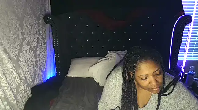 Snapshot of msyvette1970@xh chatting on December 13, 2024, 11:50 pm msyvette1970xh online show from December 13, 2024, 11:50 pm