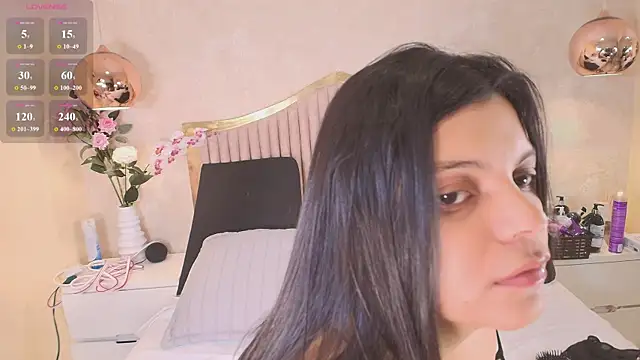 Snapshot of Kismett_aziz chatting on June 11, 2026, 3:37 am Kismett aziz online show from June 11, 2026, 3:37 am