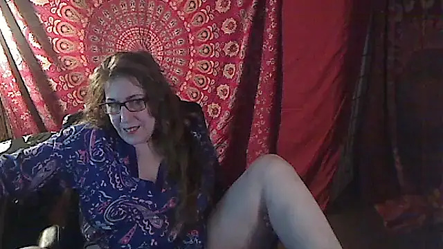 Snapshot of Ireallysquirt chatting on February 25, 2025, 4:24 am Ireallysquirt online show from February 25, 2025, 4:24 am