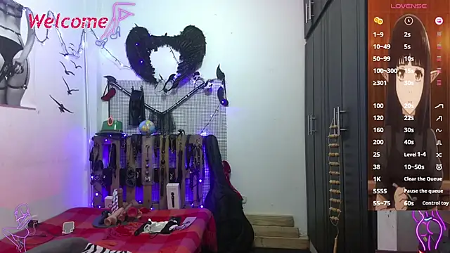 Snapshot of _Hanna_white_ chatting on November 8, 2025, 3:29 am Hanna white online show from November 8, 2025, 3:29 am