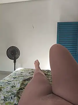 Bruninha Hot10 online show from April 28, 2026, 7:08 pm