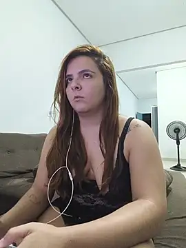Bruninha Hot10 online show from June 7, 2026, 6:39 am