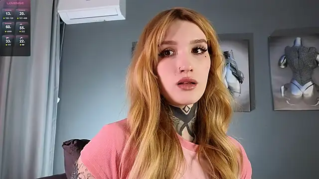 SophieInkk online show from February 28, 2025, 7:56 pm