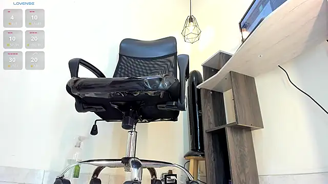 Snapshot of victoria_Christie chatting on September 17, 2025, 10:17 am victoria Christie online show from September 17, 2025, 10:17 am