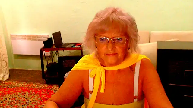 Natali7634 online show from September 25, 2025, 4:49 am