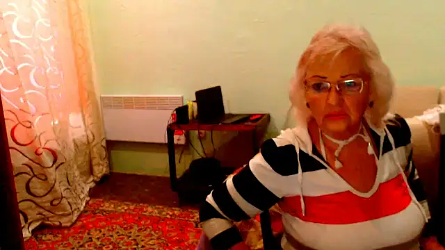 Natali7634 online show from November 15, 2025, 10:56 am