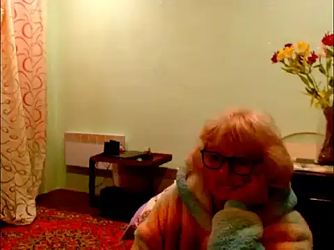 Natali7634 online show from May 1, 2026, 7:29 pm