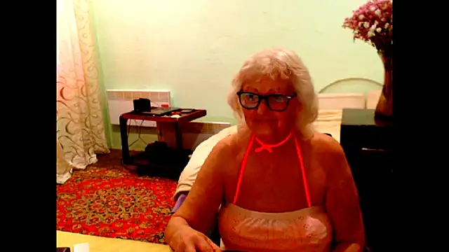 Snapshot of Natali7634 chatting on June 12, 2026, 5:28 am Natali7634 online show from June 12, 2026, 5:28 am