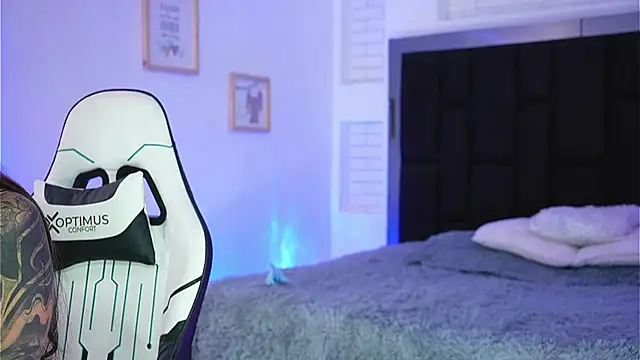 Marianamonroe  online show from January 5, 2026, 6:55 pm