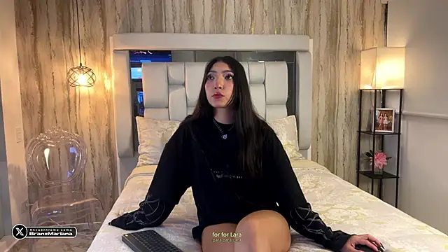 Snapshot of MarianaBranzz chatting on July 18, 2026, 2:49 am MarianaBranzz online show from July 18, 2026, 2:49 am