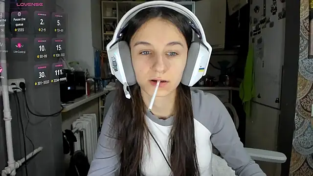  Nika Kik online show from February 17, 2026, 8:15 pm