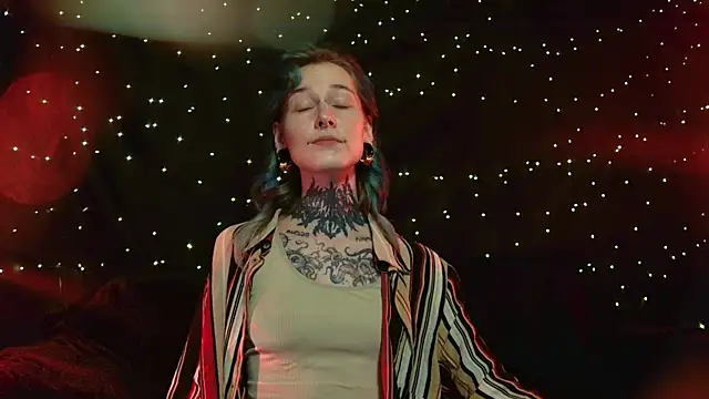 Littlespacemouse online show from November 23, 2025, 4:40 pm