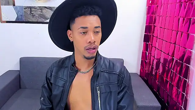 Snapshot of Hottwinkguys chatting on January 12, 2025, 5:54 pm Hottwinkguys online show from January 12, 2025, 5:54 pm