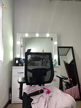 sammanta boobs online show from July 10, 2026, 6:54 pm