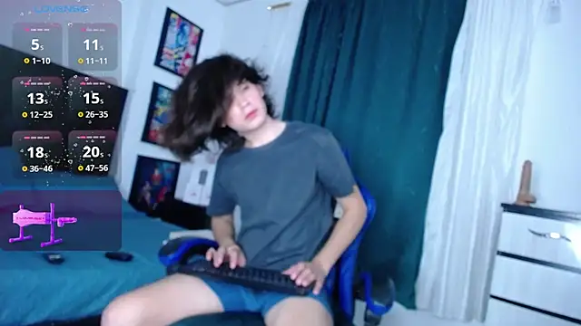 Snapshot of andyboy- chatting on July 15, 2026, 11:54 pm andyboy- online show from July 15, 2026, 11:54 pm