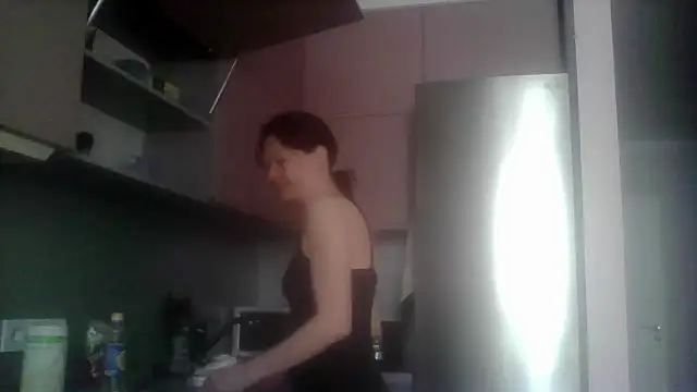 SunElizabeth online show from May 4, 2026, 3:35 am