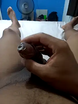 Snapshot of Seductiveblack chatting on January 3, 2025, 7:39 pm Seductiveblack online show from January 3, 2025, 7:39 pm