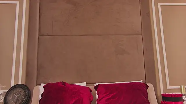 LunaWills  online show from February 4, 2025, 4:59 am