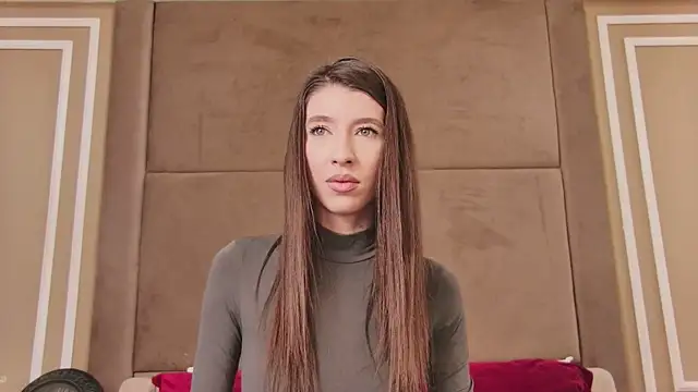 LunaWills  online show from February 5, 2025, 4:59 am