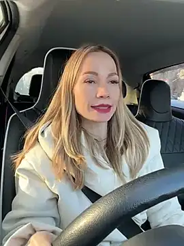 LavenderHot online show from February 4, 2025, 8:13 am