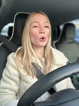 LavenderHot online show from February 28, 2025, 2:20 am