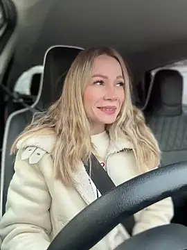 LavenderHot online show from March 1, 2025, 1:32 am