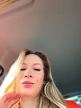 LavenderHot online show from May 27, 2026, 2:41 am