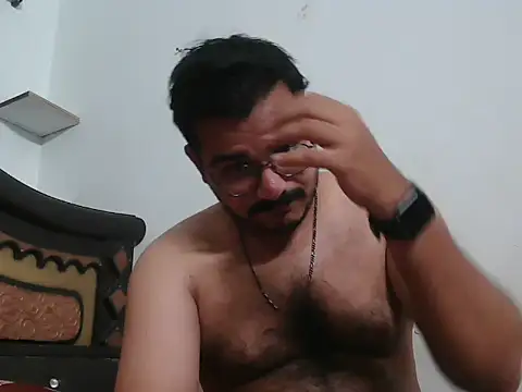 naughtymike0007 online show from April 28, 2026, 5:29 pm