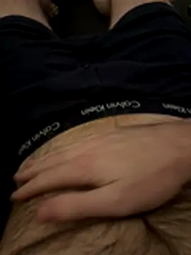 Snapshot of Straightlad95 chatting on November 10, 2025, 12:31 am Straightlad95 online show from November 10, 2025, 12:31 am