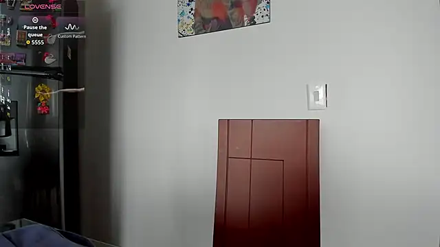 Snapshot of Simply_Zoe__ chatting on December 5, 2025, 5:09 pm Simply Zoe online show from December 5, 2025, 5:09 pm