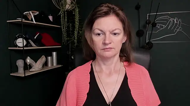 Snapshot of VivianWILD chatting on September 10, 2025, 8:25 am VivianWILD online show from September 10, 2025, 8:25 am